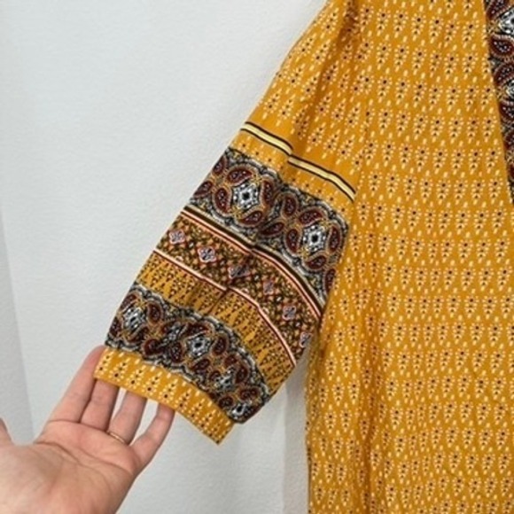Weekend Suzanne Betro Boho Tunic Top Size L Elbow Flounce‎ Notch Neck Casual NWT - Picture 7 of 10